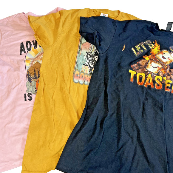 Unbranded Tops - Graphic T Shirt Bundle Women Medium Multi